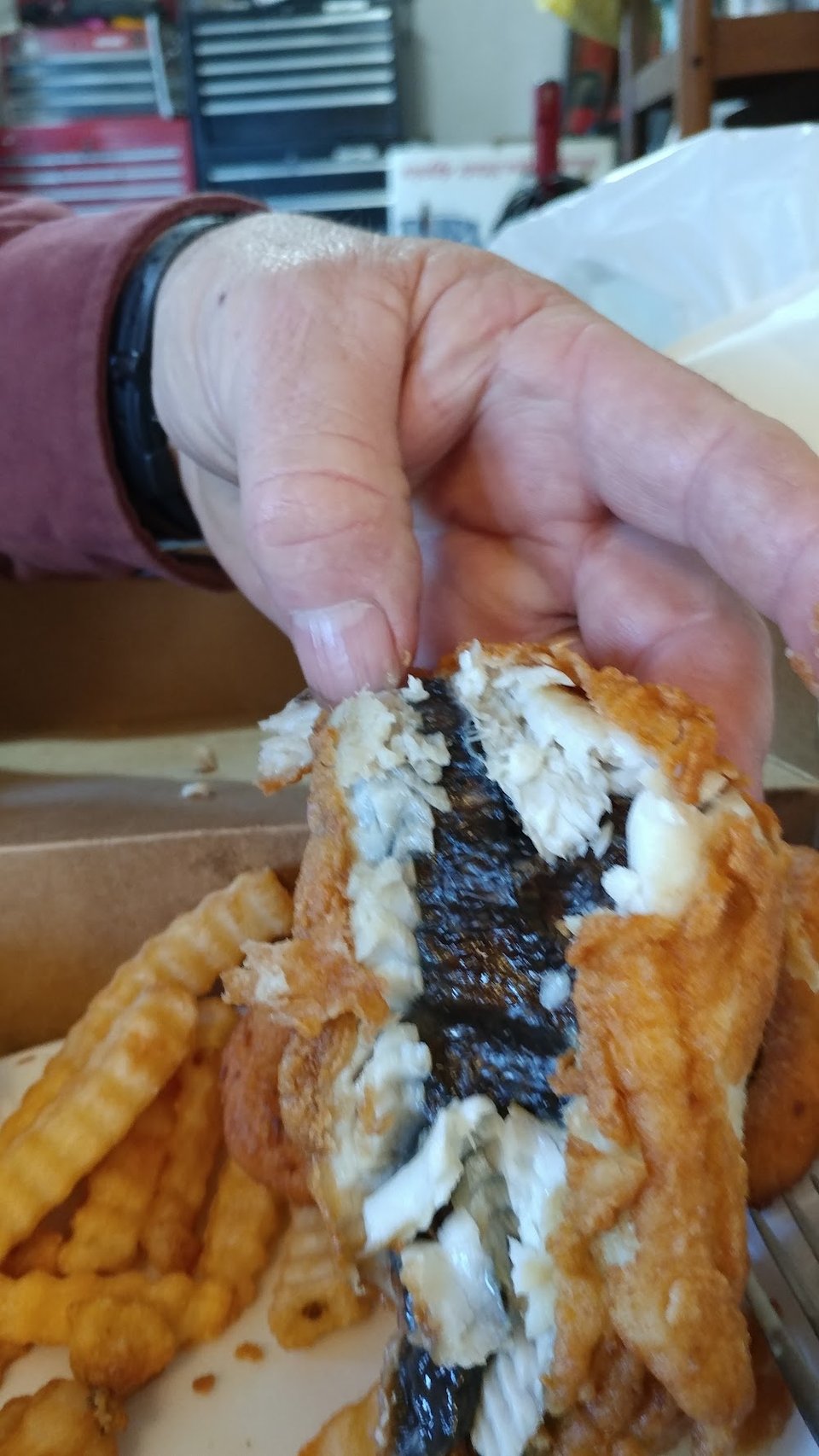 Printed seafood menu with broiled and fried choices.